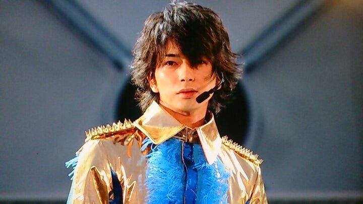 7cTwvEm3bfqub3J's tweet photo. アラフェス'13の松潤は伝説

#松本潤 https://t.co/g47oGggKrf