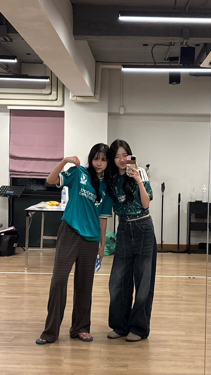 nottynottoz's tweet photo. 💚💚💚✨💫
#MintBNK48 https://t.co/Qjgdhpgx6Q