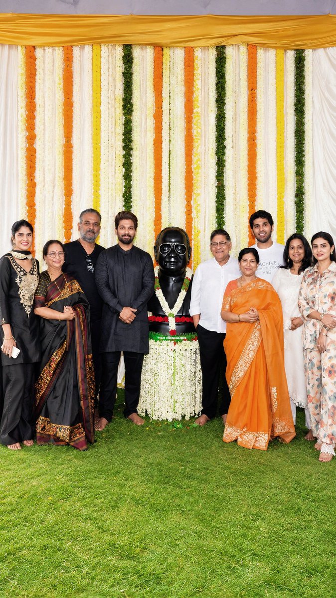 AlluVamsi15's tweet photo. @alluarjun ICONZA
A new office. A new beginning.
On the birth anniversary of my grandfather, Allu Ramalingaiah garu.
The start of a new chapter. 🖤
#ICONZA #ARG https://t.co/PIdiST1IDX