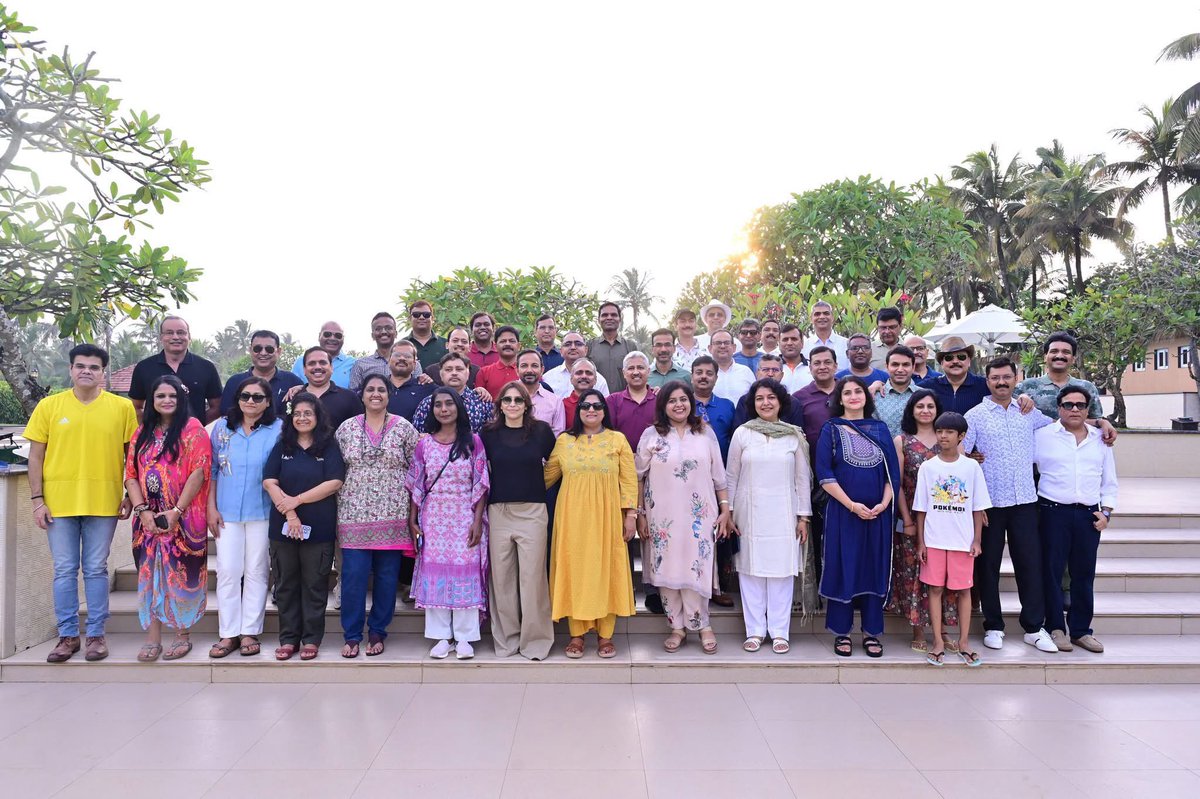 kkyadava's tweet photo. Celebration of #SilverJubilee of #CivilServices 2001 Batch with my FC 70 batchmates of @LBSNAA_Official at Goa. Meeting everyone after a long time was a fantastic feeling. Everyone is carrying loads of cherished memories back home.✨❤️
#KrishnaKumarYadav #LBSNAA #GetTogether https://t.co/aoJRoOCTJ2