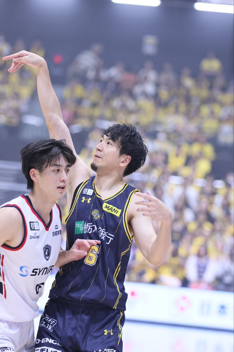 AdQe4g's tweet photo. #宇都宮ブレックス #BREX #比江島慎 
#横浜ビーコルセアーズ #新井楽人 https://t.co/cfwLgxzNBI