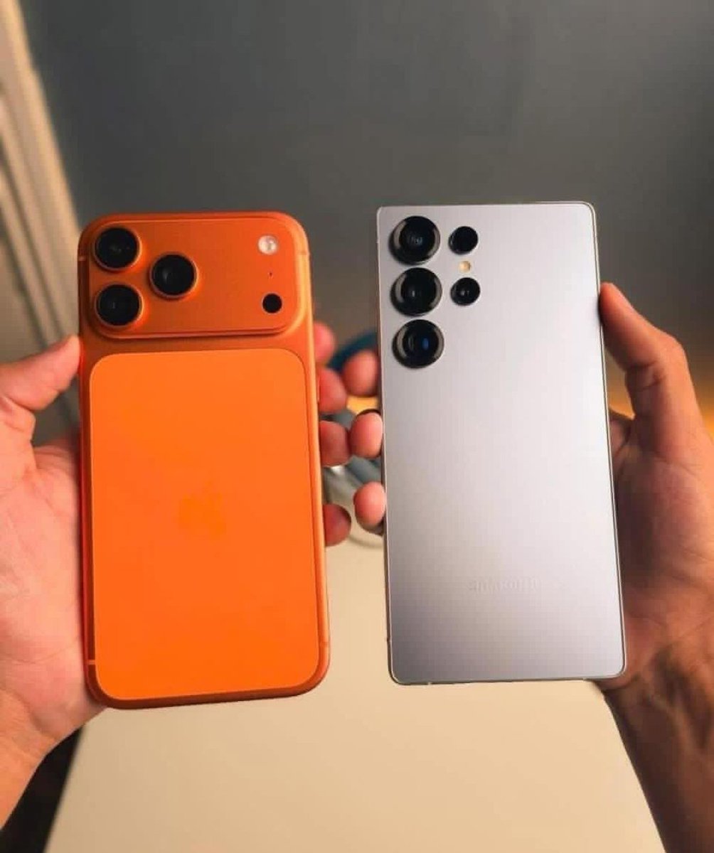 EddieMutisya's tweet photo. Which one are you choosing ? Right or  Left? https://t.co/2n8Us9zZXK