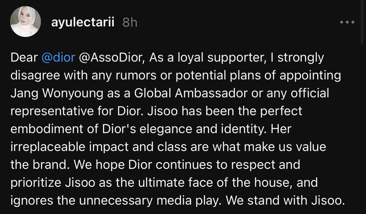 wonciveo's tweet photo. 🚨The lies spread by Jisoo fans regarding Wonyoung becoming a Dior ambassador...

-They lied about her not sitting in the front rows
-They cut a Wonyoung video to praising their fav
-They are demanding that Dior not make Wonyoung an ambassador https://t.co/neoO4lRYEn