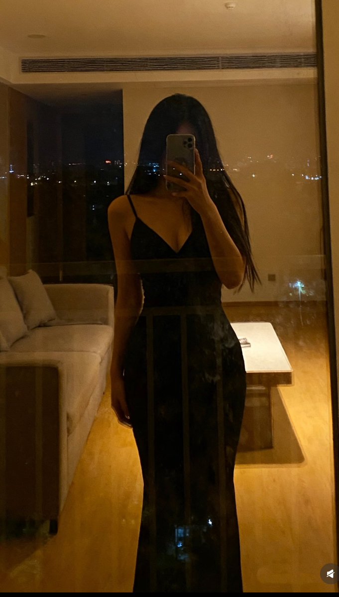 laradeoliveiraa's tweet photo. 女生99年，在江西南昌平时比较宅一些，本人不丑身高168cm，体重56kg，附近有身高170左右的优质单男吗，必须能接受艾滋试纸检测的，不打扰生活的来  那种自以为是的口嗨男和聊骚的别私信我！#江西 #南昌 https://t.co/IcBZhcFMlt