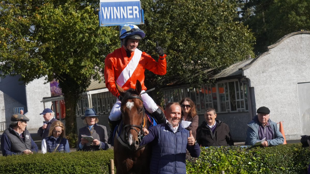 ClonmelR's tweet photo. Eternal Reward wins the Kilmore Maiden Hurdle for Danny and Mags Mullins

Well done to winning connections

#ClonmelRaces https://t.co/aYWzCQQkaI