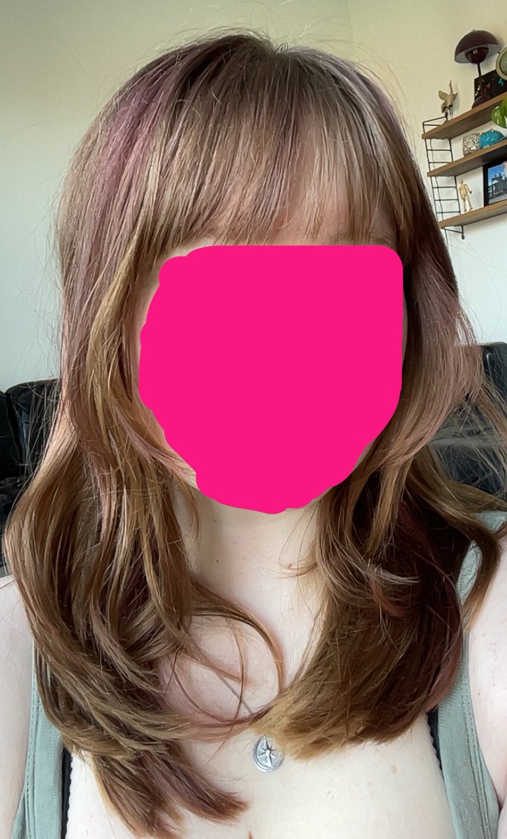 stellarauria's tweet photo. Got it cut! Honestly it's not really that much of a difference.... Bangs are fuller and face framing is shorter but that's like it (ends are trimmed as well) https://t.co/IIakahqepK