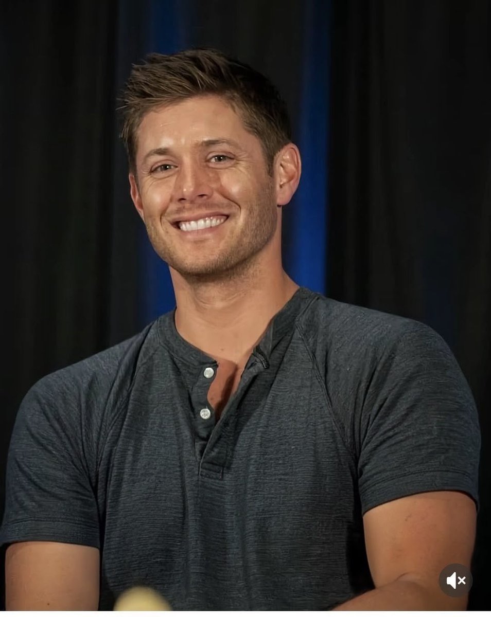 holywaterdean's tweet photo. as much as i love him with long hair and a perfectly trimmed beard, there’s just something about the short hair + clean-shaven look… he’s such a beautiful cutie https://t.co/IMLCqXadAs
