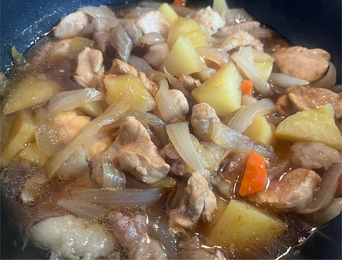 King_of_waros's tweet photo. 今夜は肉じゃがよ https://t.co/xJwGJMI82r