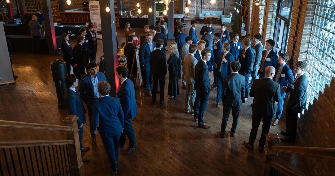 twgdev's tweet photo. Our TWG Development team connected with future real estate professionals at the IU Real Estate Career Fair &amp; Luncheon on Sept. 25th! 

More than 100 students and alumni from @IUBloomington and @KelleyIndy attended.

#IU #KelleySchoolOfBusiness #TWGDevelopment https://t.co/S3reJKBbOT