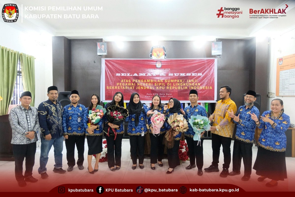 KpuBatubara's tweet photo. dalam pengambilan sumpah/janji PNS di Sekretariat KPU Batu Bara Anggota KPU Kabupaten Batu Bara diantaranya, Abdillah, Sulianto dan Tri Faith Gushendipo Manalu serta Sekretaris KPU Kabupaten Batu Bara, Adhe Siska Amelia Rinanda beserta jajarannya.

#KPUMelayani
#KPUBatubara https://t.co/BeecSekESi