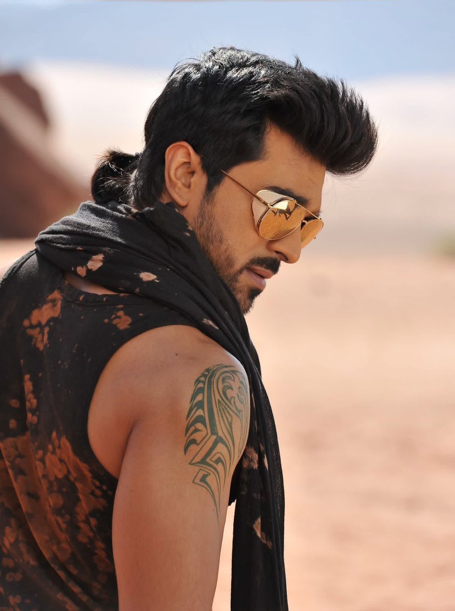 TweetRamCharan's tweet photo. 🔥🔥🔥🐎🐎🐎
#12YearsOfGovinduduAndarivadele https://t.co/9hVgtccHWr