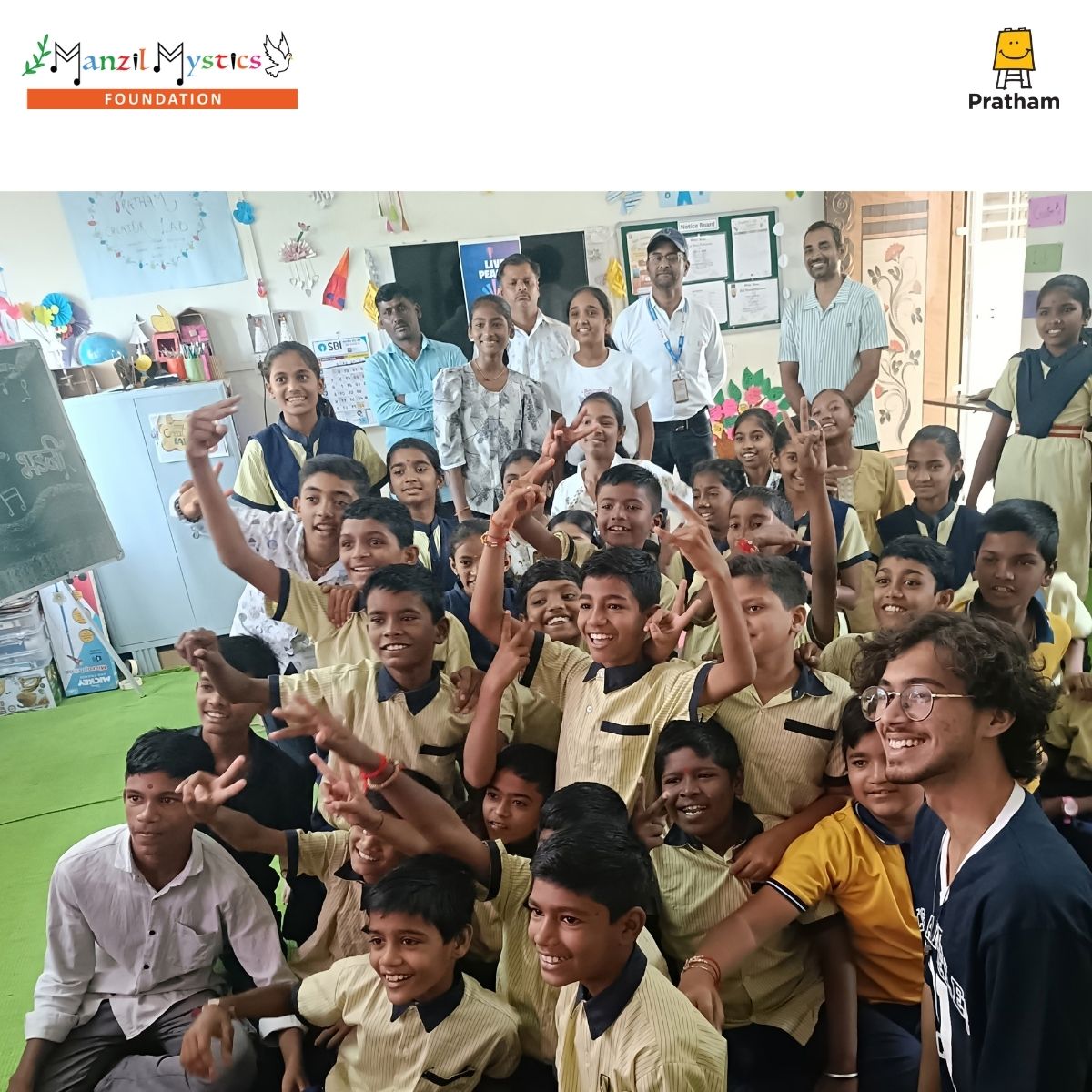 Pratham_India's tweet photo. #Pratham's #CreatorsLab held the first edition of #ArtistInResidence with @ManzilMystics — 197 young creators across Delhi, Pune, Latur &amp; Aurangabad spent 5 days moving from listeners to songwriters, composers &amp; performers, exploring themes like freedom &amp; self-love. https://t.co/5JVZpyC4f9