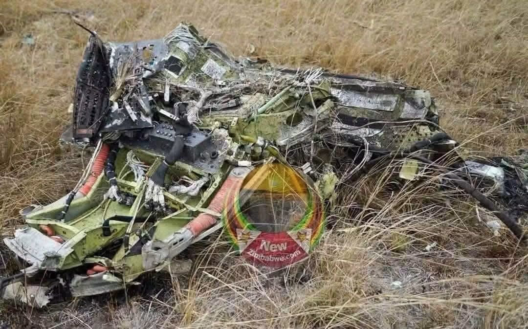 AbdulahiAdan10's tweet photo. Close to 20 hours later, Officers visited the crash scene.

Last photos of Sir Wicknell Chivayo and his wife. Their shoes were reportedly found burned at the scene.

But hii Kenya yetu tuko mbele Bwana 😳😳
We have our shortcomings but with working systems 🙌🏽🙌🏽 https://t.co/KMXH8ZvnRx
