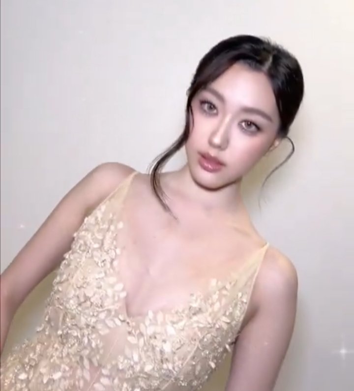 aCsjf3qEQtiI0DW's tweet photo. https://t.co/TbuAKSUX63