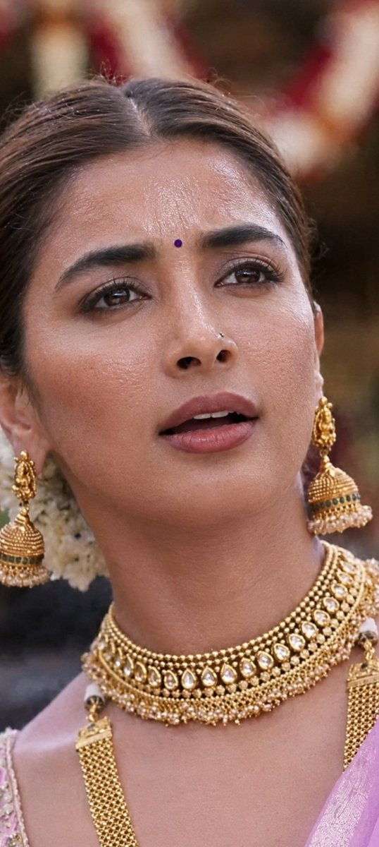 Poojahegde1310's tweet photo. Which feature of Pooja Hegde attracts you the most across these four different facial expressions? 👀
What catches your attention first? Tell me in the comments! 🔥
#PoojaHegde #PoojaHegdeFansClub @pooja_addict https://t.co/uuX8SRtjTn