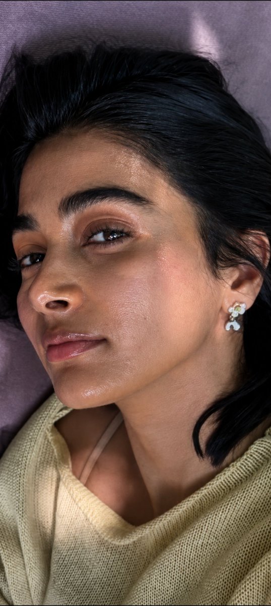 Poojahegde1310's tweet photo. Which feature of Pooja Hegde attracts you the most across these four different facial expressions? 👀
What catches your attention first? Tell me in the comments! 🔥
#PoojaHegde #PoojaHegdeFansClub @pooja_addict https://t.co/uuX8SRtjTn