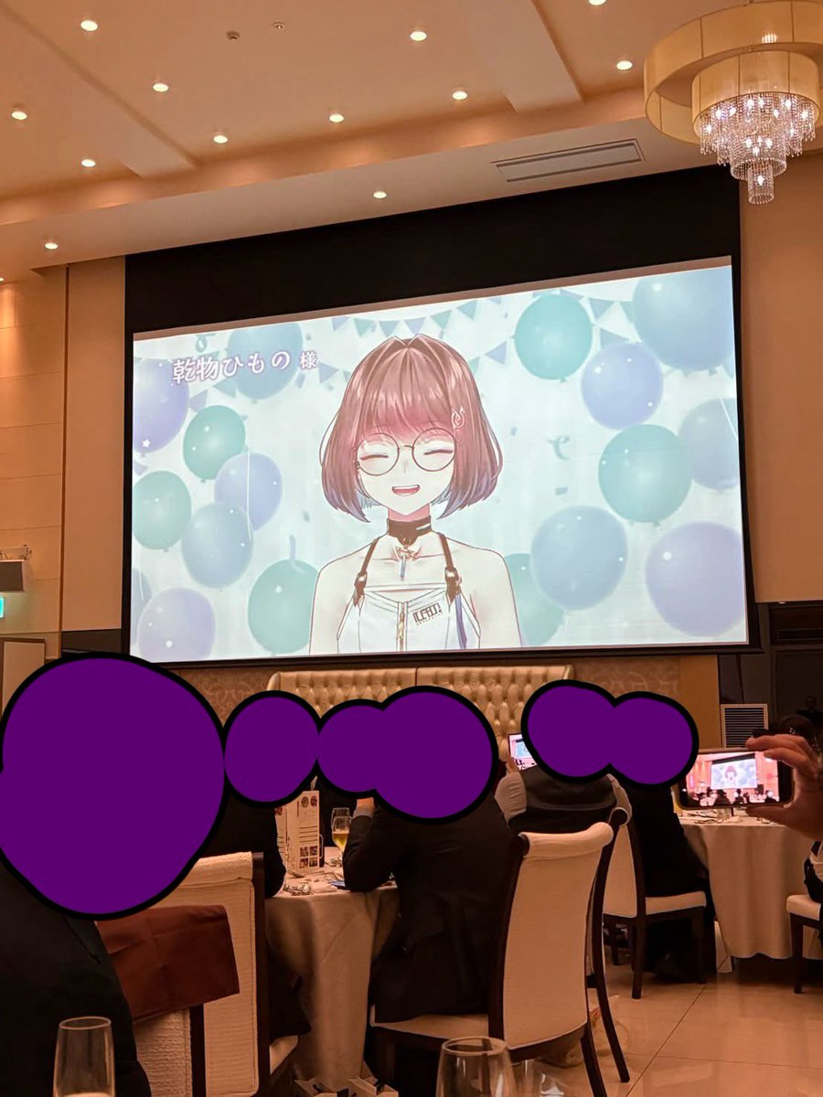 sayshow_nagon53's tweet photo. ママの結婚式にパパと行ったら
パパの旦那が私の子だった
#VTuberなら理解できる文 https://t.co/DwBtq3oRKt