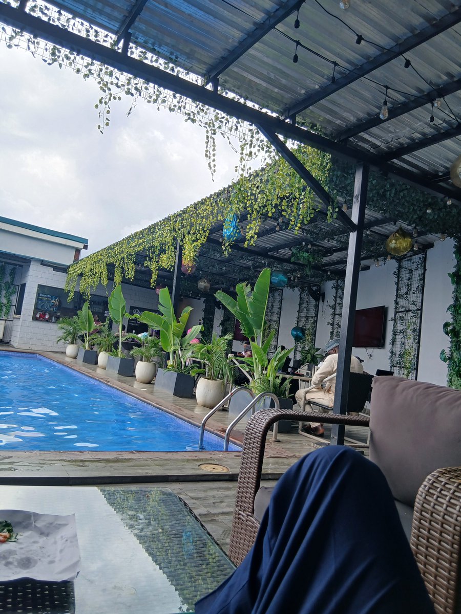 Muhammadancopss's tweet photo. Independence chilling 😎 at monaliza  dawn town Area 11 Abuja🇳🇬🇳🇬🇳🇬 https://t.co/Cf78YCTBL9