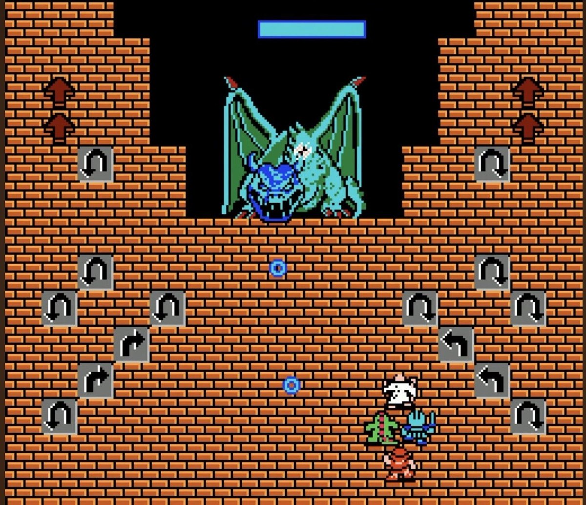 dokuo_dan's tweet photo. キングスナイトの最終面での自機キャラのフォーメーション（あっちは4人の菱形だけど）みたいな動きでワラタ('∀`) https://t.co/CRcIl1zSsH