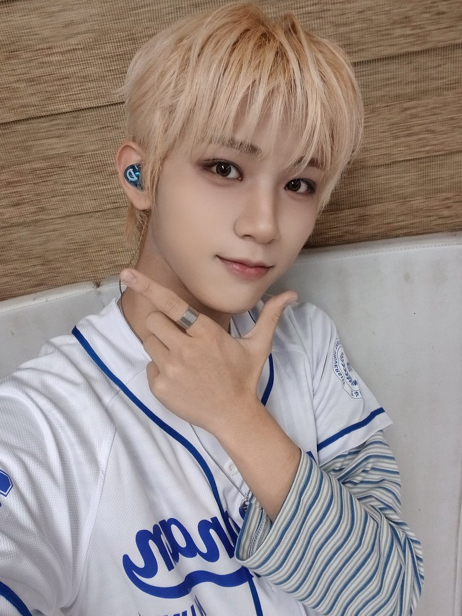 AHOF_official's tweet photo. #AHOF #아홉
#DAISUKE #다이스케 https://t.co/hHbkwoeTwF