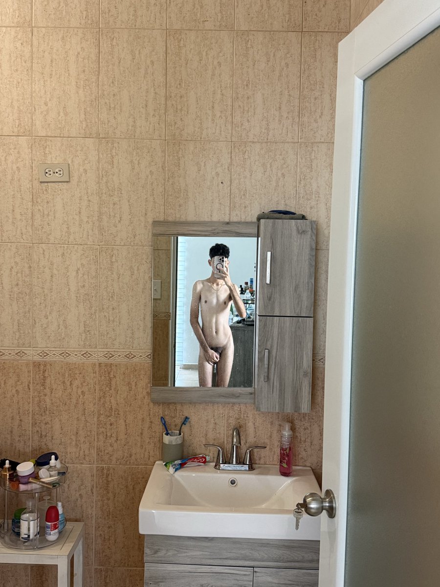 candelitagaitan's tweet photo. Gym days<<<💪🍑 https://t.co/8ePP64yOqz