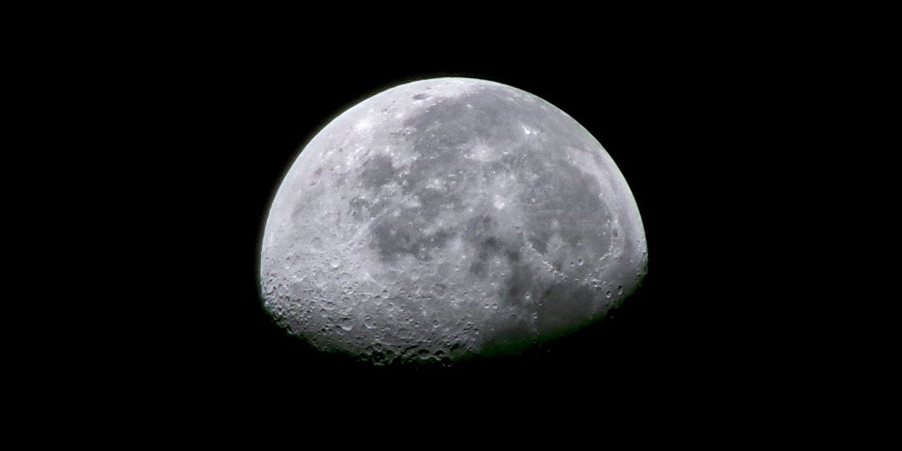 sage_astr's tweet photo. october moon https://t.co/9fk9XhlB79