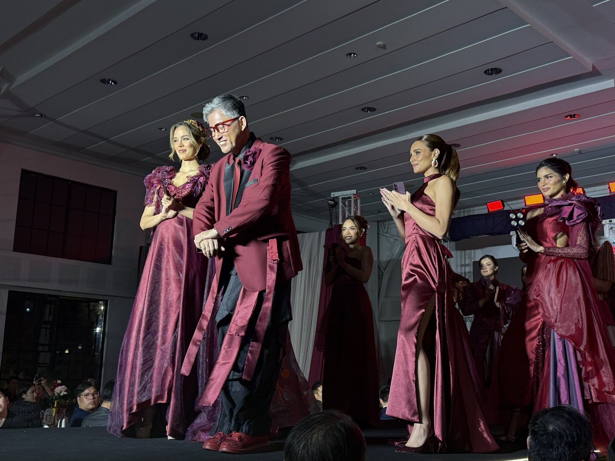 mjfelipe's tweet photo. LOOK: Miss World 2013 Megan Young led the fashion show organized by Tecno Camon Slim, featuring creations by fashion designer Don Cristobal. 

Young was joined by Max Collins, Kim Molina, Aubrey Miles, Fuschia Anne Ravena among others. https://t.co/4RuZgjygDB