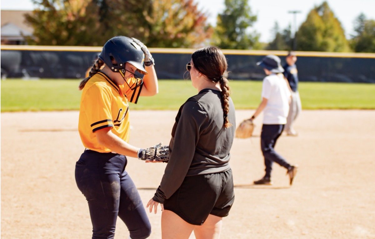 MuskiesSB's tweet photo. been gettin’ back into the swing of everything🥎

📸 Tian Brooks https://t.co/uh6IbExlaE