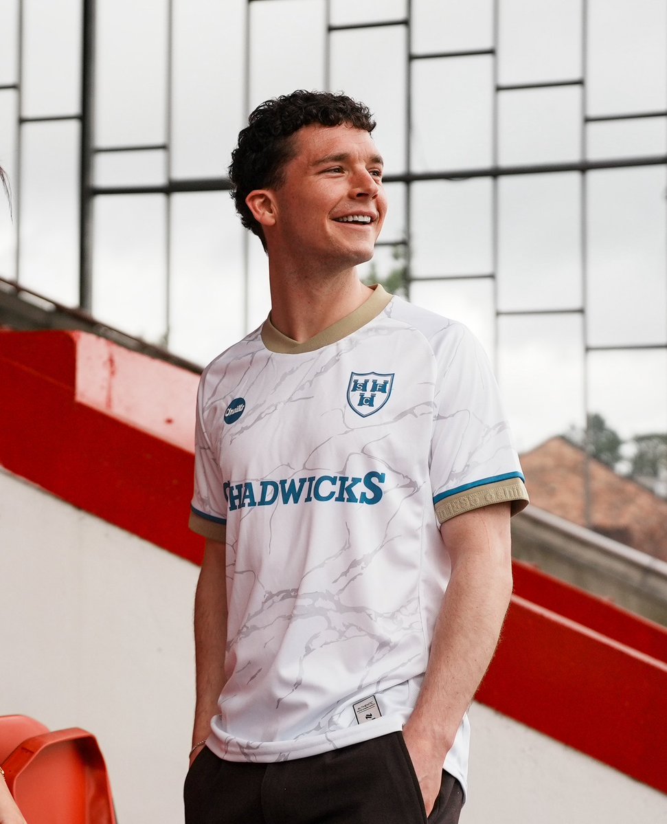 shelsfc's tweet photo. 𝗨𝗣 𝗧𝗢 𝟱𝟬% 𝗢𝗙𝗙 𝗦𝗔𝗟𝗘 𝗖𝗢𝗡𝗧𝗜𝗡𝗨𝗘𝗦 🛍️

🔴 2026 Third Jersey
Was €75 → 𝗡𝗢𝗪 €50

🔴 Player Heritage Crew Neck
Was €55 → 𝗡𝗢𝗪 €38

🔴 Player Heritage Lincoln T-Shirt
Was €40 → 𝗡𝗢𝗪 €28

🛍️ SHOP NOW 👇
https://t.co/QuP1bPh7Xp https://t.co/d8yyf7b235