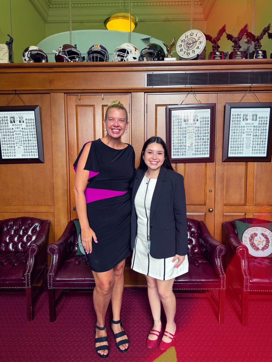 Dist32StateRep's tweet photo. Our office recently met with Texas Humane Legislation Network to discuss animal welfare legislation and issues impacting Texans and their communities. We appreciate the opportunity to engage with advocates and discuss ways to strengthen animal welfare across Texas. https://t.co/bO93euQnrt