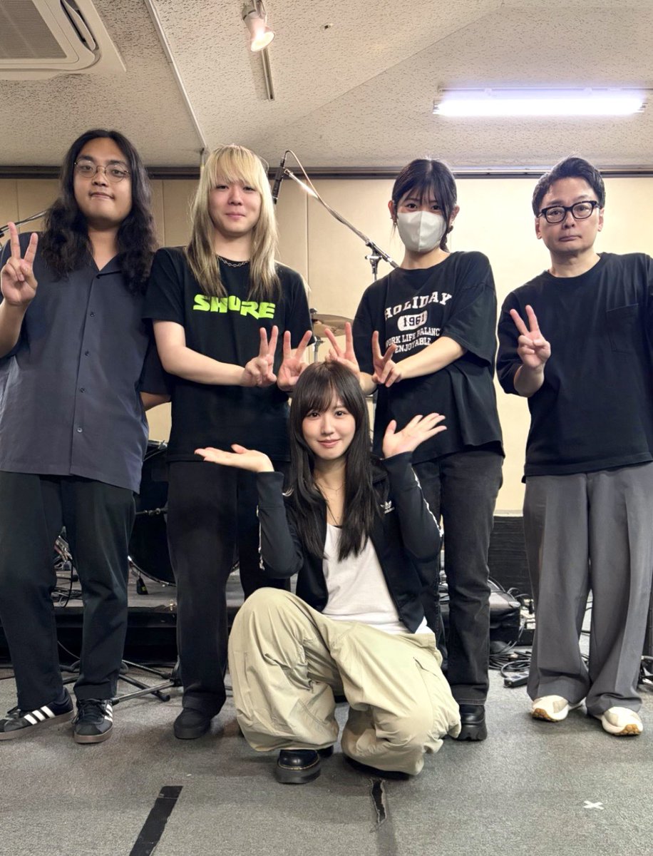 _aoigarnet's tweet photo. 本日は10/10(土)に白良浜にて開催される
白浜ロックフェスのリハでした！

限られた時間の中で、なるべく沢山の曲をお届けしたいと思っております
ぜひお越しください！！🎆

【公式サイト】
https://t.co/DqRKP6LuwL https://t.co/xcDwQA7aNk