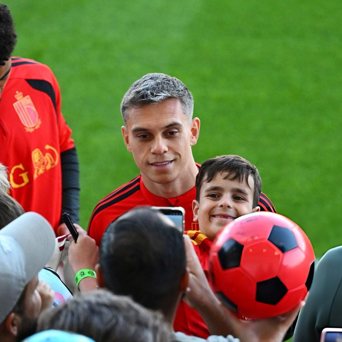 HaberKartali's tweet photo. 🇧🇪 Belçika'nın göz bebeği Leandro Trossard. https://t.co/NVK4qPcyiD