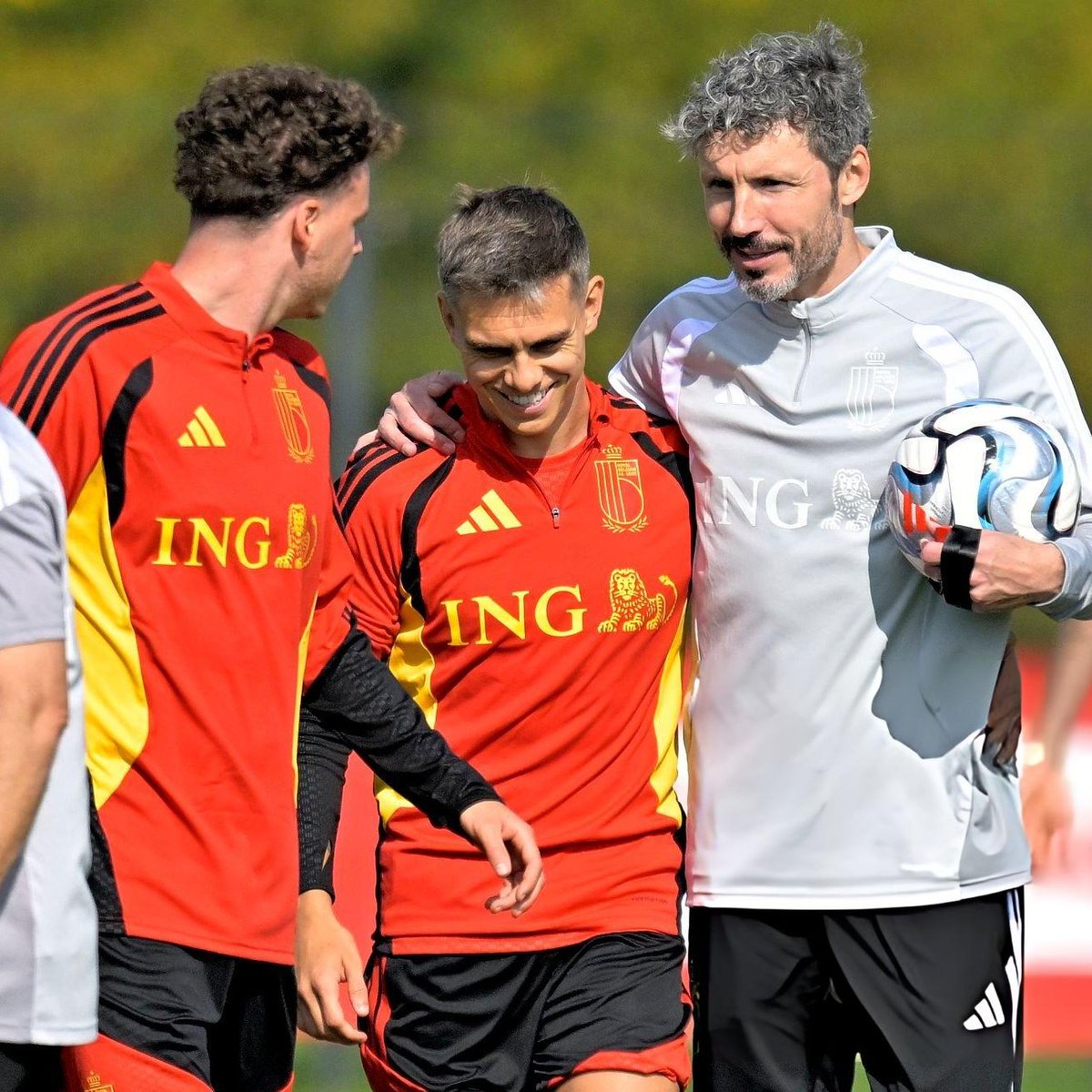 HaberKartali's tweet photo. 🇧🇪 Belçika'nın göz bebeği Leandro Trossard. https://t.co/NVK4qPcyiD