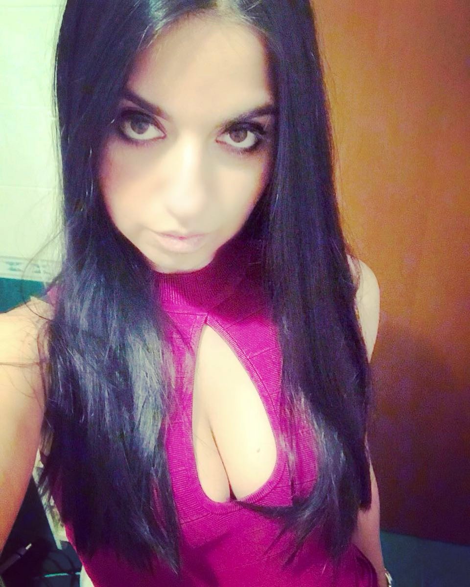 hassan337's tweet photo. •Going to the party•🥂🍾🍸 #party #tonight #festa #stasera #goingtotheparty #letsparty #me #dress #outfit #outfitoftheday #ootd #oodn #vestito #proviamoafarcibelle #selfie #sexyselfie #stupidità #instapic #instalike #instamood #instagood https://t.co/FkrNfMP6MF