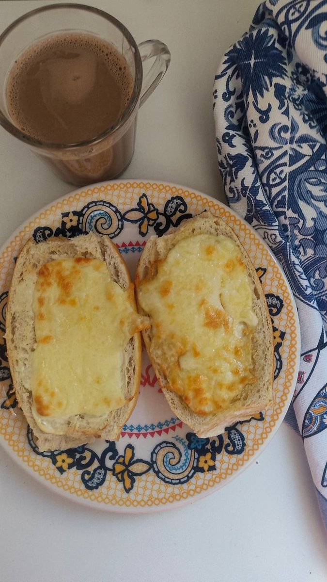 AsQuatroFaces's tweet photo. — Bom dia. Sintam inveja do meu pau com ovo e queijo, ave🔥🔥🔥🔥🔥
e vocês NAAADA https://t.co/iLANqFLweA