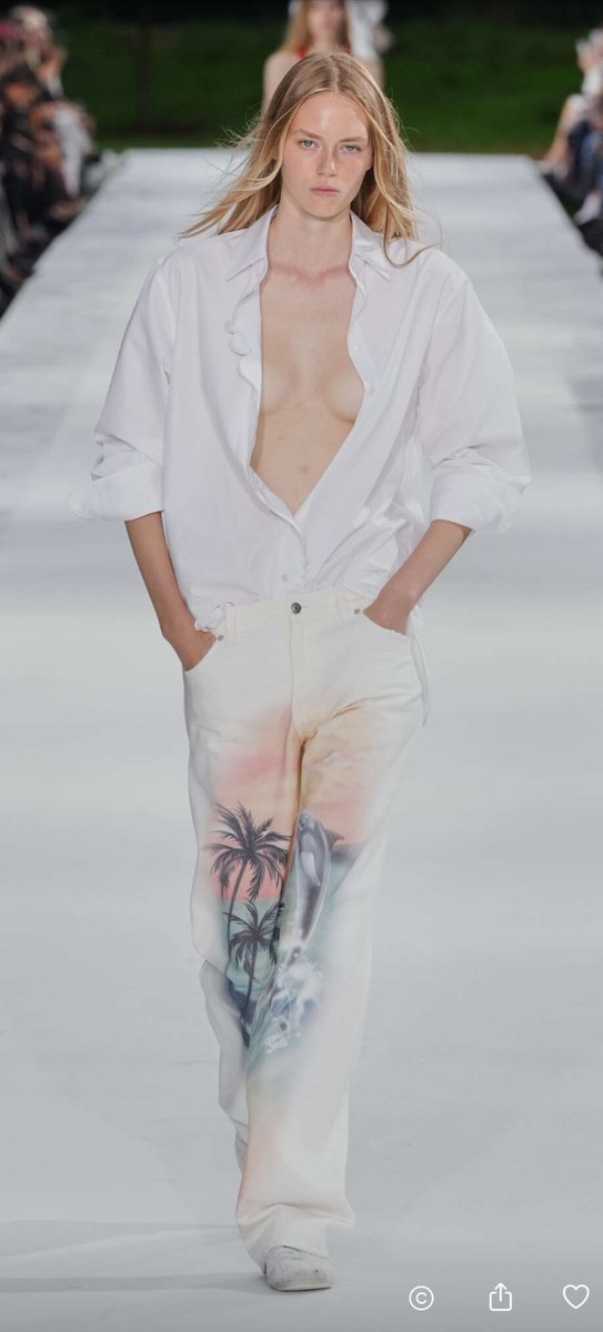 rrtechfashion's tweet photo. stella mccartney ss 27| paris https://t.co/qhQF4tojSL