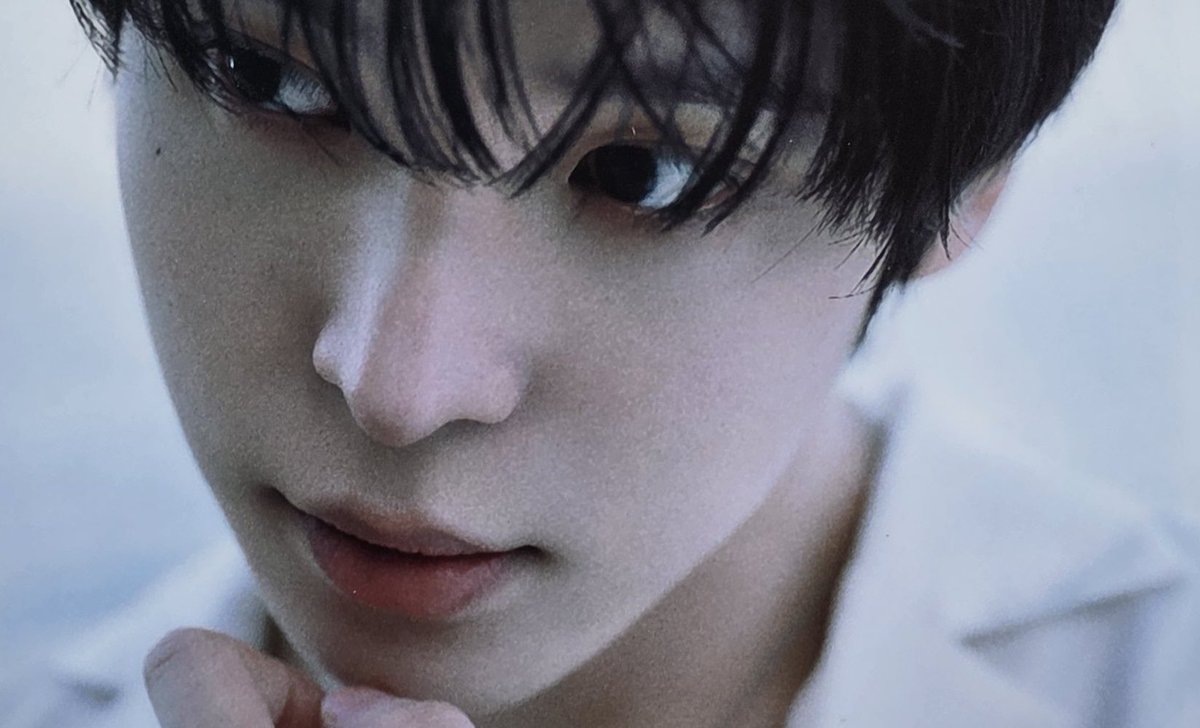 yuyunhos's tweet photo. oh yunho… the gorgeous man that you are https://t.co/FCOIPjdbMZ