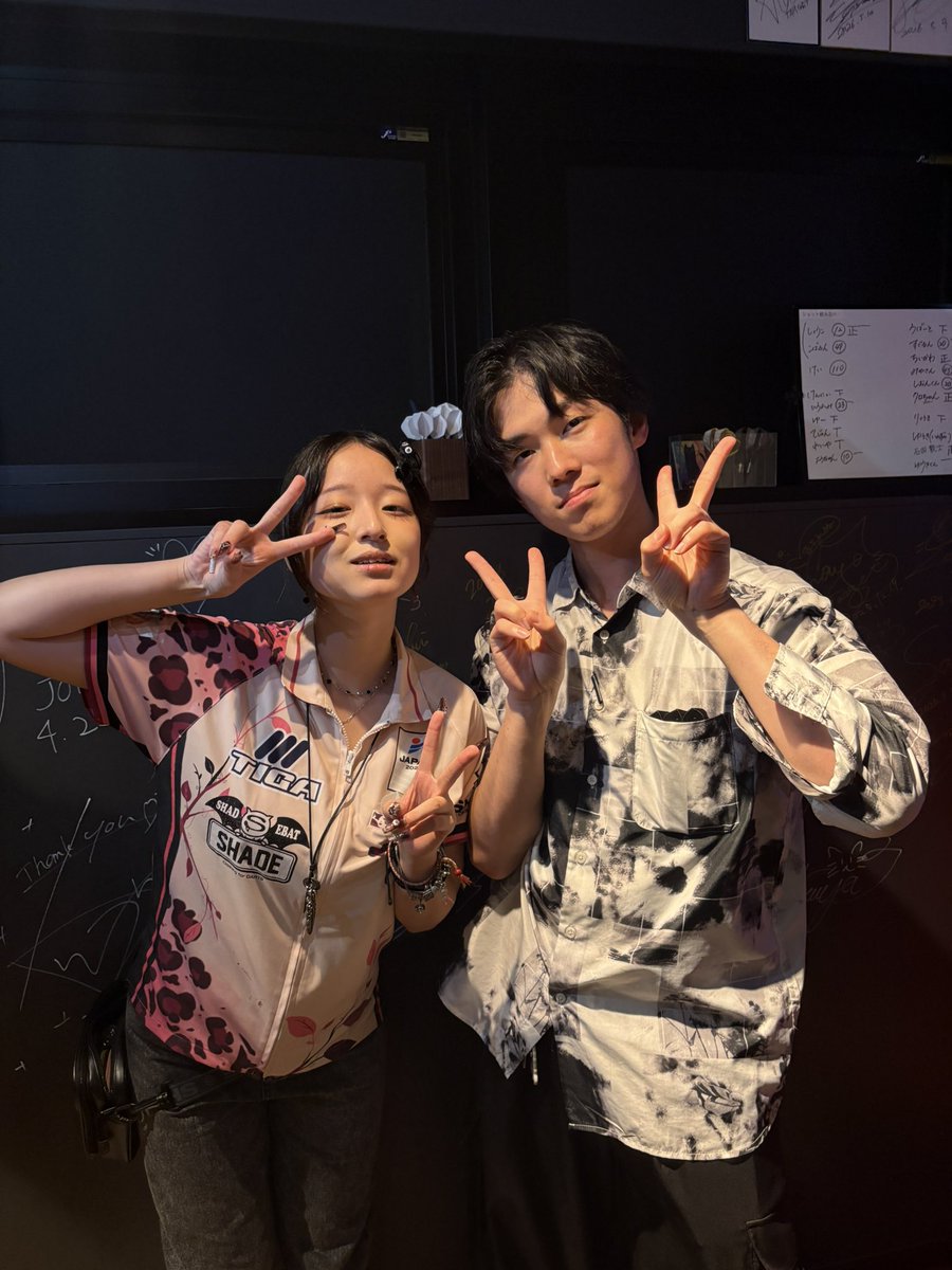 darts398's tweet photo. 今日も舞姫さんと！時間があっても足りない…10日の岡野さんとのイベントの時間が羨ましい！tricoのまえひらさんもいらしてびっくりでした笑連日お世話になってる気が…tricoからのメンバーともまた会えて
嬉しい！また会える日を！（デコ助舞姫さん添えて） https://t.co/EBI3KivfdE