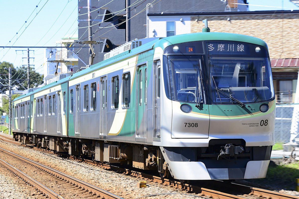 BRZ_IMP_STI's tweet photo. 東急1000系　1017Fきになる電車、1500番台1524F
7000系　7108F、7113F https://t.co/y6l3mpeg01