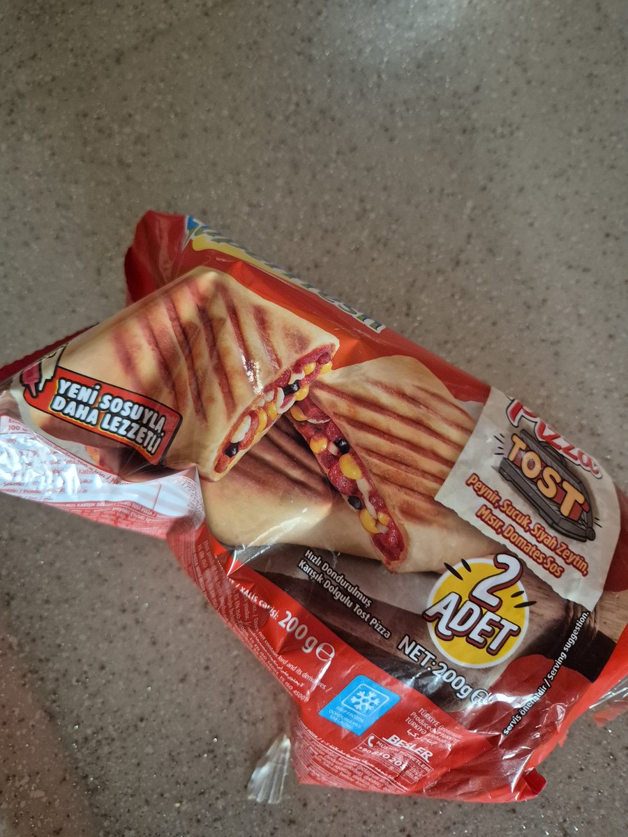 yigitgalibaa's tweet photo. Bugün az önce aldığım pizza tostun çeyreği boş çıktı. Üç beş ısırıkta anca malzemeye ulaşabildim. Hadi resimdeki gibi olmasın da bu kadarı da fazla değil mi?
@SuperFreshTR https://t.co/K5lgTjl5G4