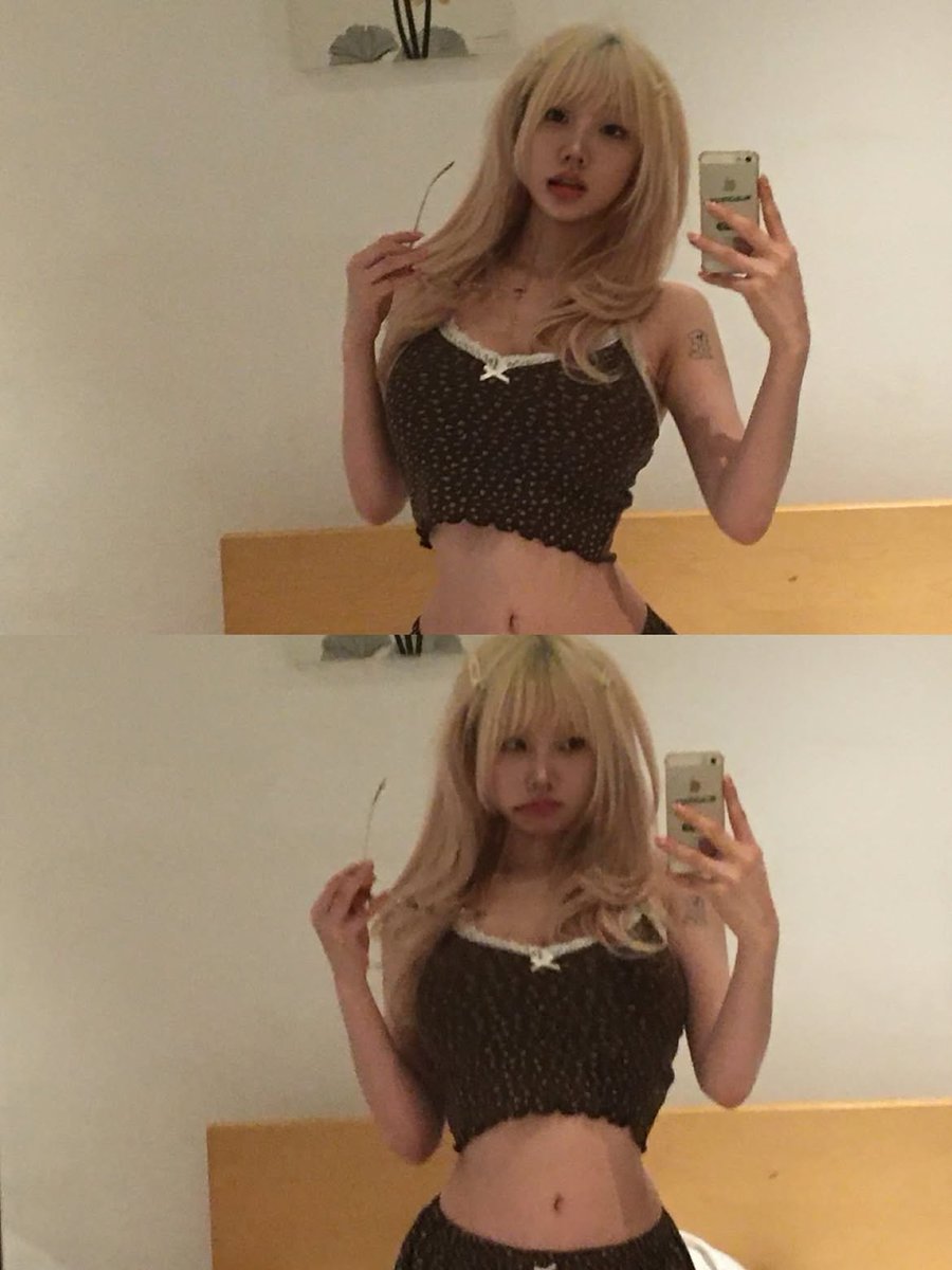 roessalyne's tweet photo. ㅤ

    A little selfie before sleep after an exhausting day!! 🫠. https://t.co/aSSaNTAVWE