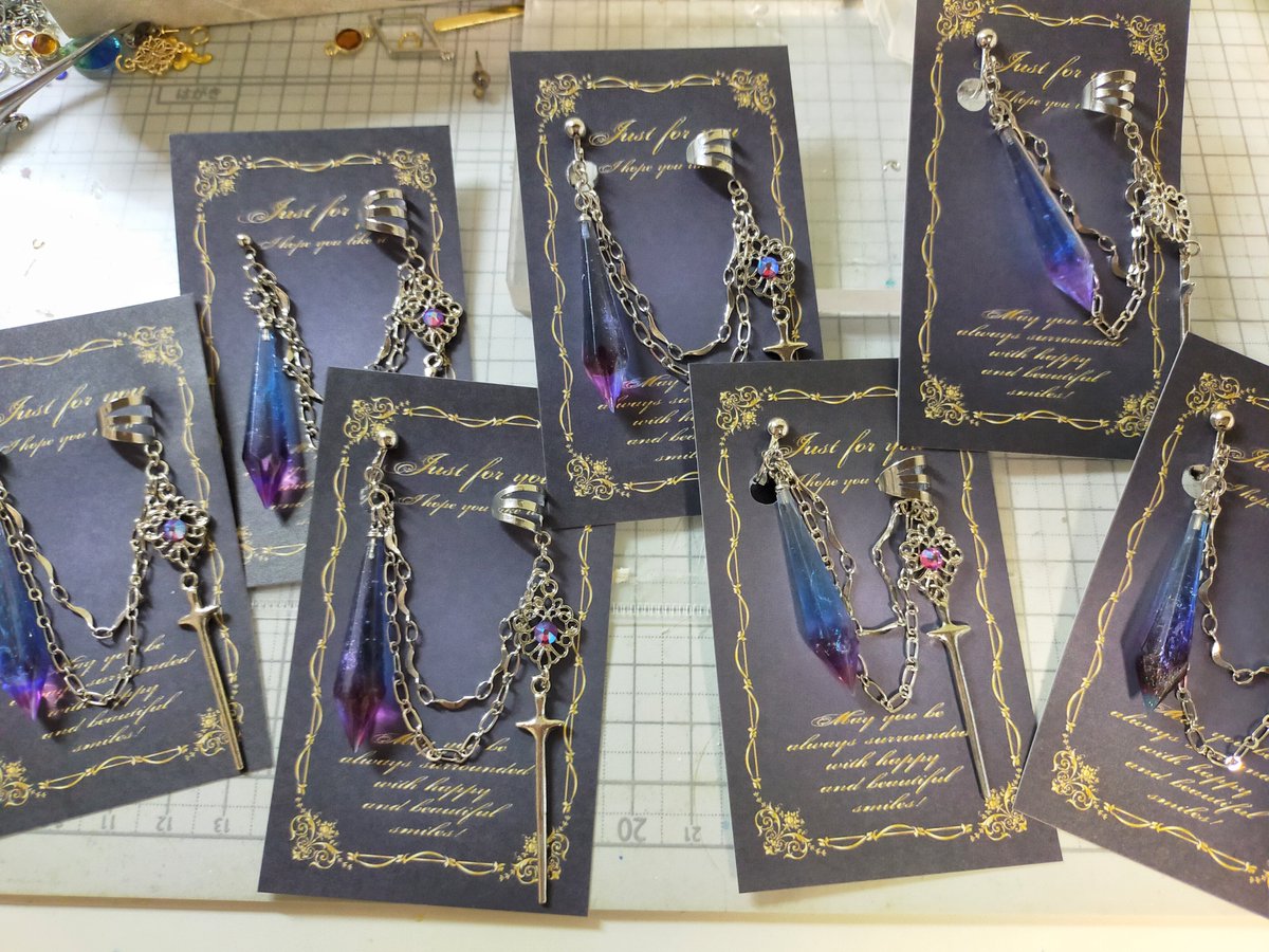 ri7kuraimmm's tweet photo. お品書きを作りながらつめつめ
ロエイメージたくさんできました。 https://t.co/SsGywAtzSs