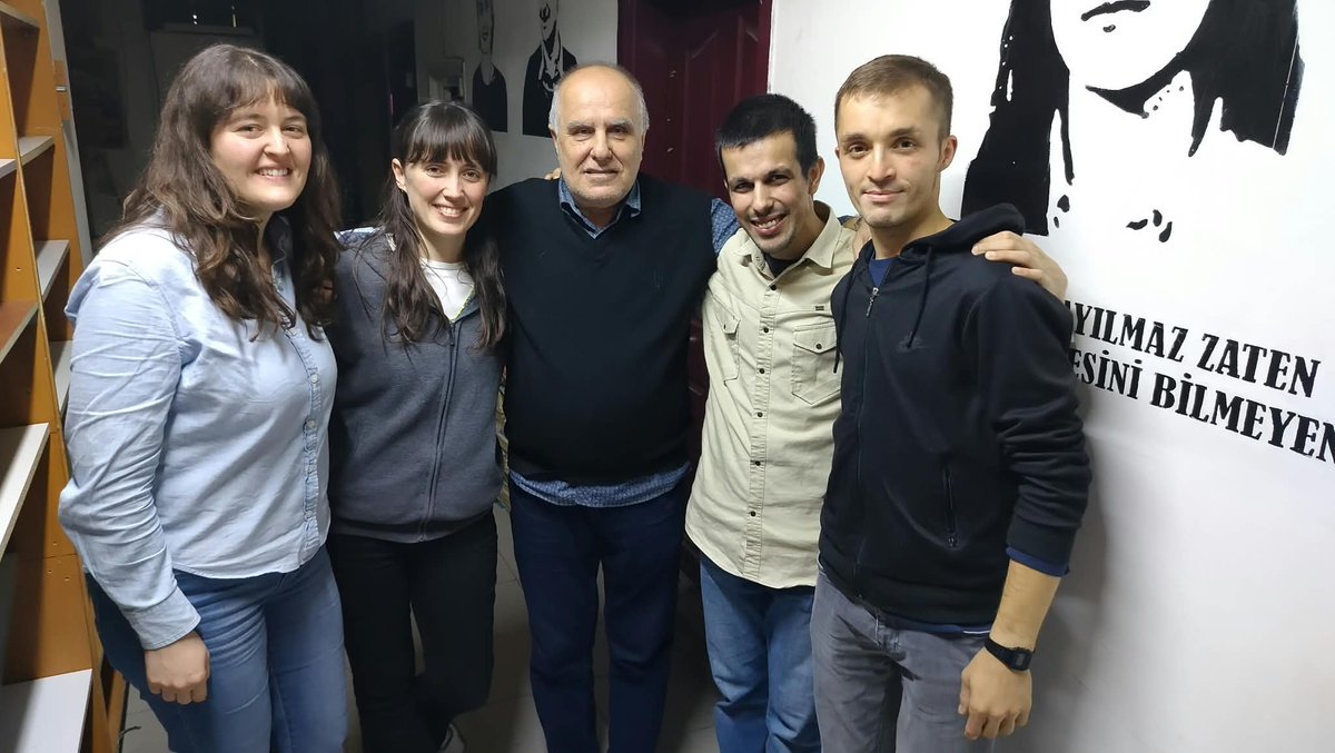 GrupYorum___X's tweet photo. Tahliyelerimizle yeniden beraberiz...

T��m tutsak emekçimiz serbest bırakılsın !

Grup Yorum Halktır Susturulamaz ! https://t.co/MGMuzMjz93