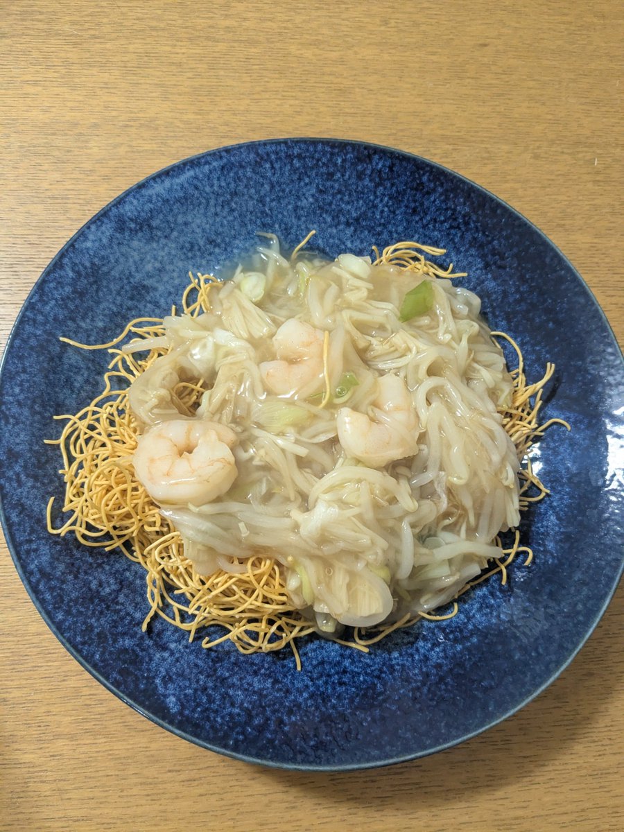 nogepanda's tweet photo. 皿うどん

マルタイ美味しい。
もやし、えのき、長ねぎ、エビ。
手軽ー
#一人暮らしごはん https://t.co/46jtqbaJt0