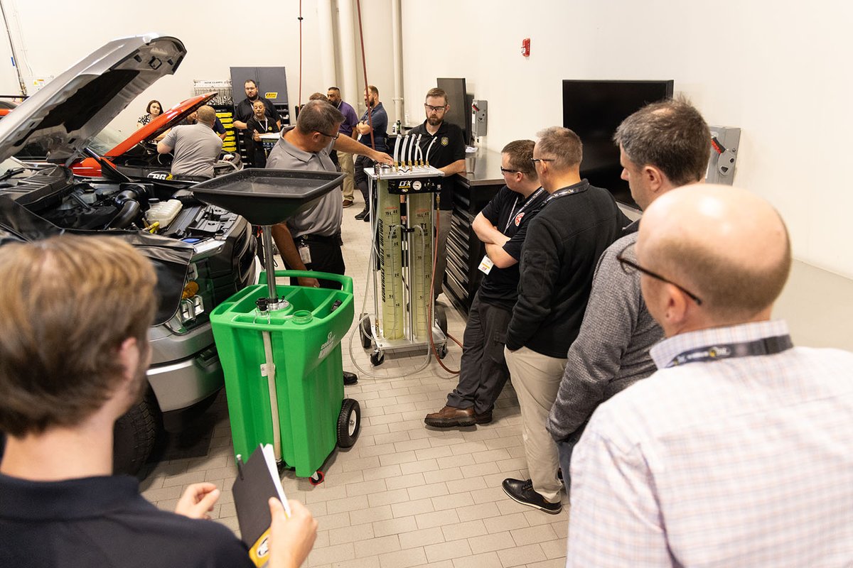 bgproducts's tweet photo. Great having our Wagonmaster Group in Wichita!

Facility tours, product training, and hands-on demos made for a great few days. Thanks to everyone who made it a great visit!

#BGProducts #Wagonmaster #AutomotiveIndustry #FixedOps #TeamBG #Partnership https://t.co/vBFv6BsF1Y