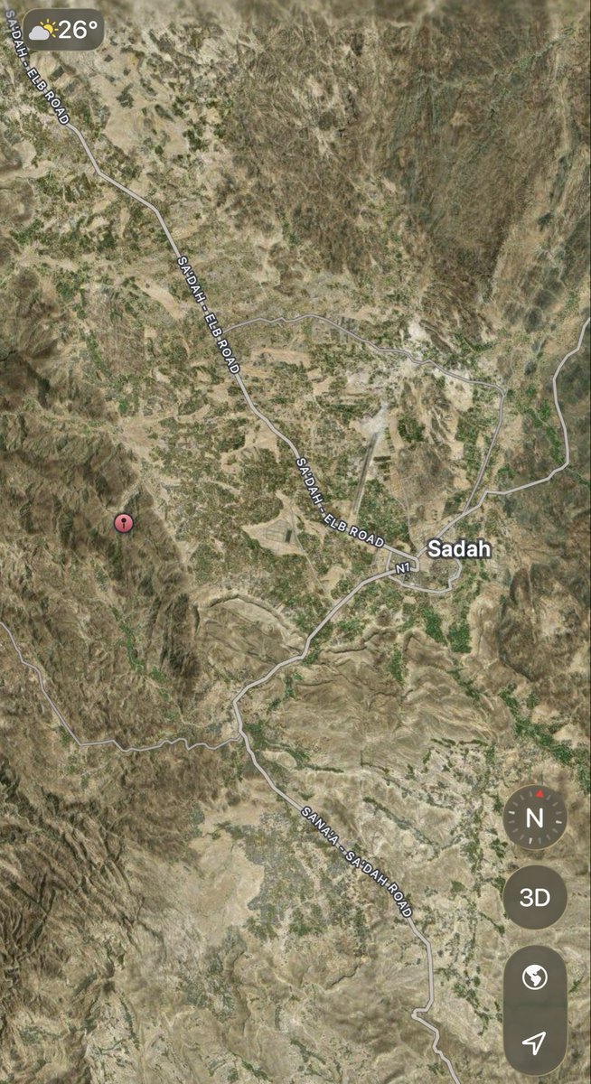 GrenFlcon's tweet photo. الموقع 1:

16.93307° N, 43.64593° E

تواجد عدد 6 أنفاق في الجبال المقابلة لصعدة، مع احتمالية تخزين أسلحة وصواريخ وتسوية الارض امام هذه الانفاق لسهولة اخراج منصات الاطلاق وعودتها بسرعة دون كشفها. يُلاحظ من نفق رقم 4 و 5 انه تم تغطيتهم لاخفاء معالمهم من الاعلى. https://t.co/l8UrlHDrHm