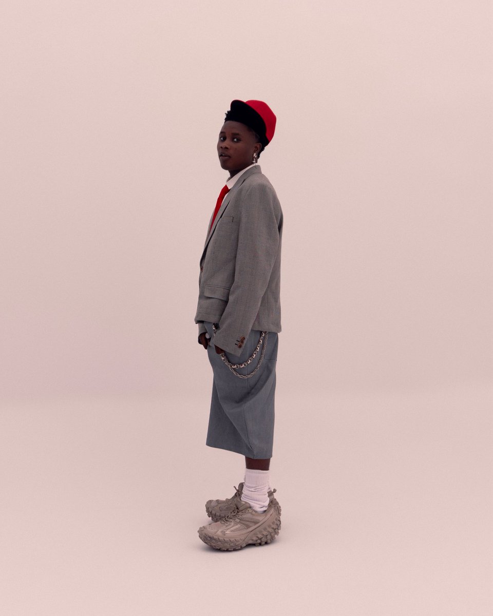chartsafrica's tweet photo. 🚨 GET TO KNOW WAZIYUNG, ZINOLEESKY’S NEW ARTIST...

Zinoleesky just signed Waziyung as the first artist to his Zinodict Music label. But who is he? 👀

Here’s what you should know 🧵👇

- Waziyung makes Afrobeats/Afrosounds, with a sound rooted in melody and Nigerian street music.

- His catalogue includes “Grateful,” “Olomi,” “FESTIVO,” “If No Be God,” “Life Pressure,” and “One Man Soldier.”

- His biggest song on Spotify right now is “Grateful,” with 3.2M+ streams.

- Fun fact: He already has a song titled “Zinoleesky” — long before becoming the first signee to Zinoleesky’s label.

Now, with Zinodict Music behind him, Waziyung is stepping into a bigger spotlight.
