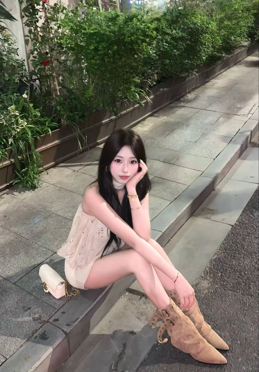 Ouo22333's tweet photo. 第一天过的好美美！^ω^ https://t.co/bNyLOuE1E3