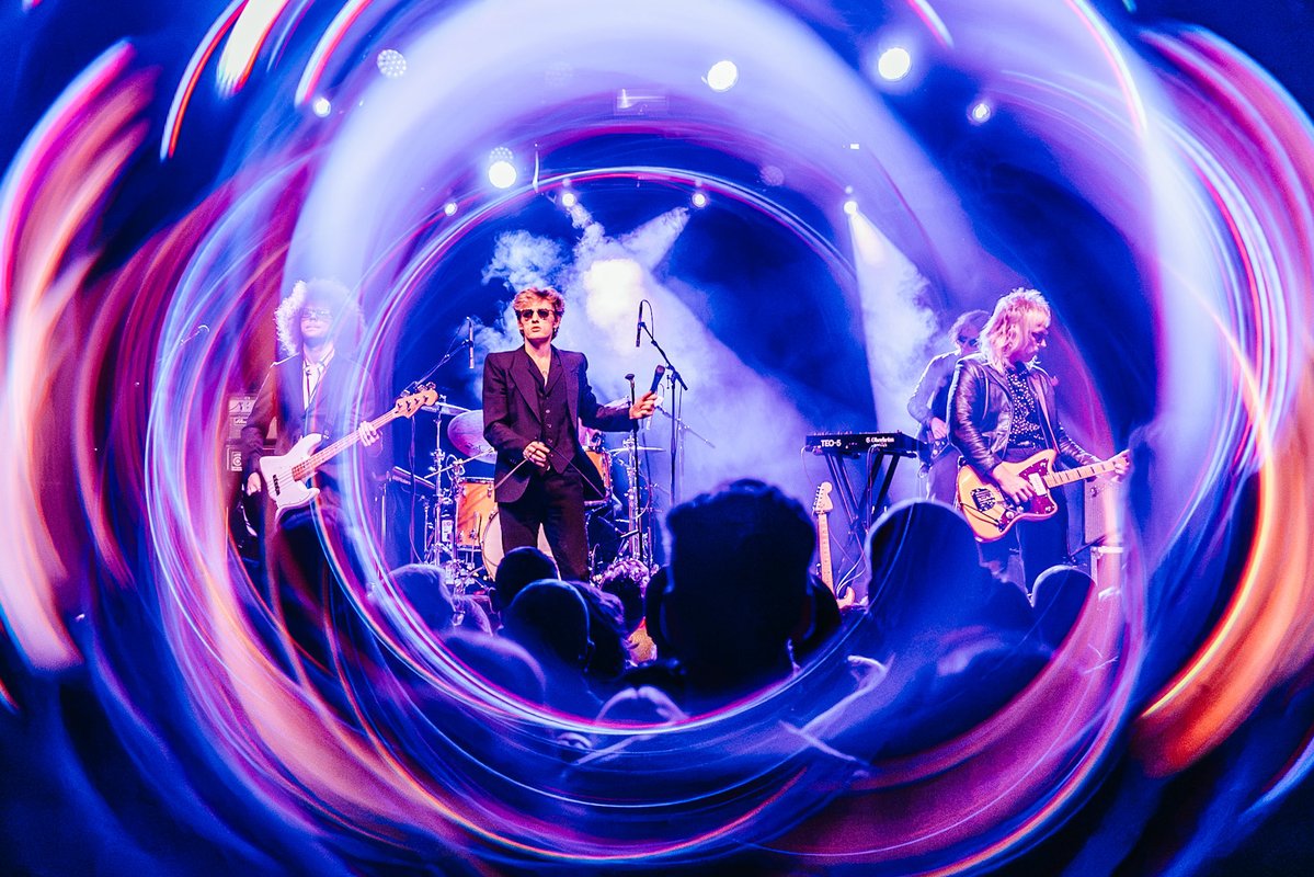 BCMBband's tweet photo. The Irreversible Tour rolls on 🔄 

Only a few more shows before we're back in the US. Get tickets at https://t.co/V73gs4tyKc 

📸 Désirée Pezzetta https://t.co/25dlpUvwRG
