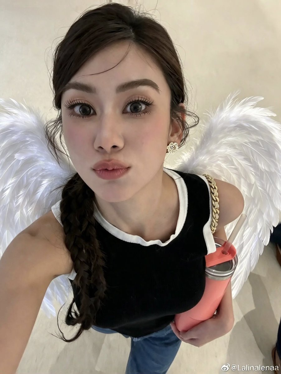 miwappo25's tweet photo. 리나는 천사가 맞는 거 같아 🪽
스케 끝나고 봉사활동을 또 하러 가다니 🥹

#lalinalena
#ลีน่าลลินา
@lena__lorena https://t.co/oaIpSy4EtM